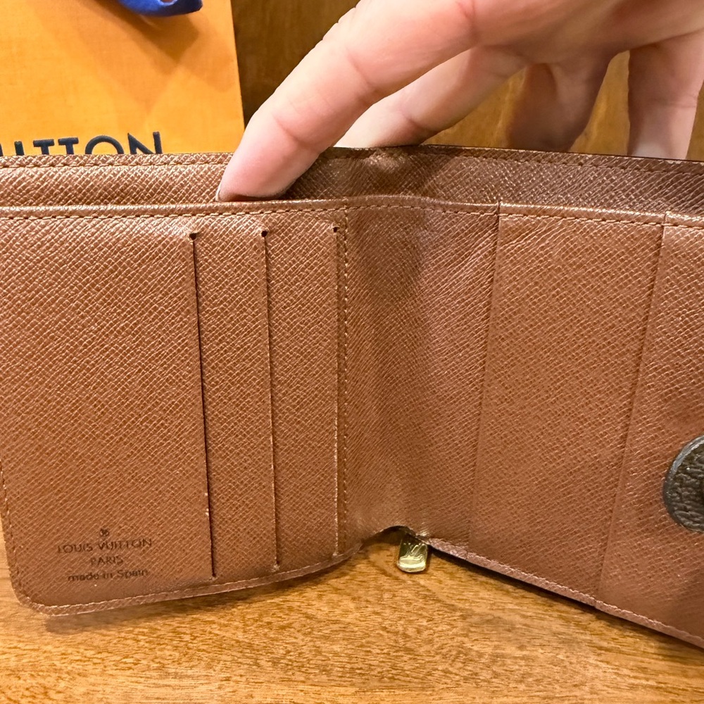 Authentic Louis Vuitton Monogram Porte-Monnaie Elise Compact Wallet - Picture 2 of 10
